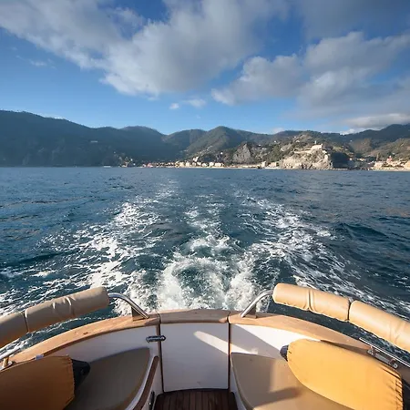 圣乔治旅馆 招待所 马纳罗拉