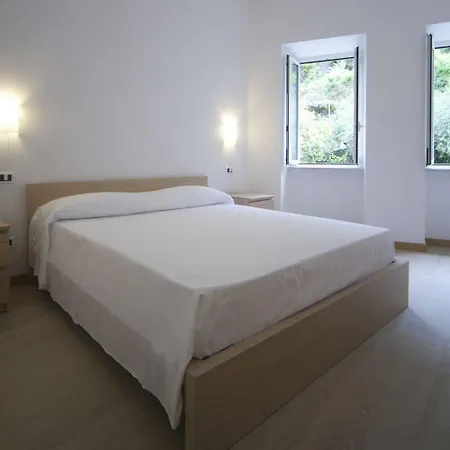 San Giorgio 4* マナローラ